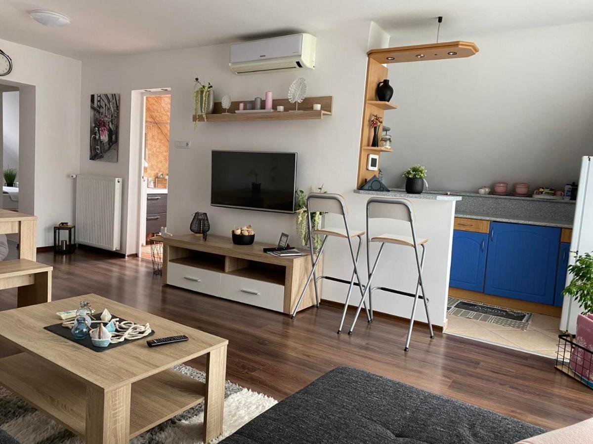 Munkacsy Apartmanok Balatonfenyves Exterior foto