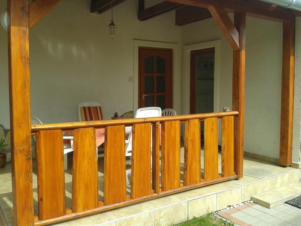 Munkacsy Apartmanok Balatonfenyves Exterior foto